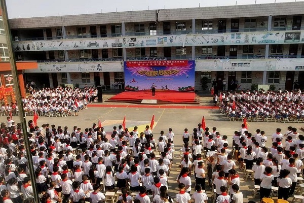 安陽(yáng)橋小學(xué)邀請(qǐng)北關(guān)區(qū)人民檢察院第三檢察部入校做法治教育宣講
